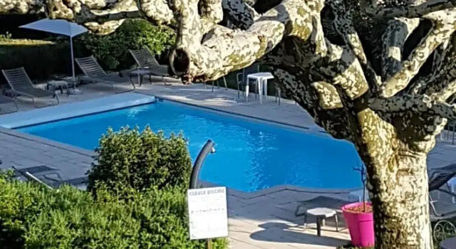 Номер Superior с видом на сад Logis Auberge Saint Simond