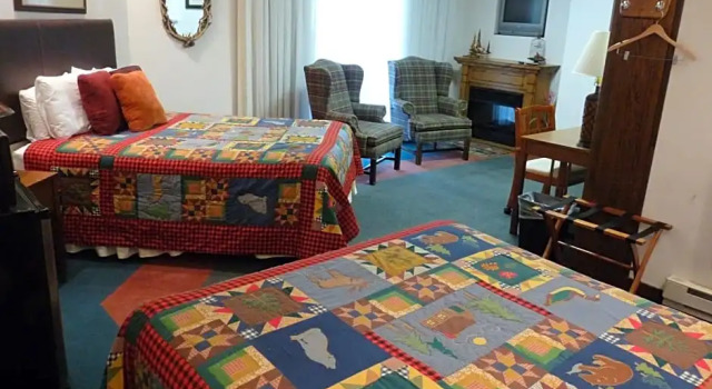 Номер Deluxe RiverBank Lodge