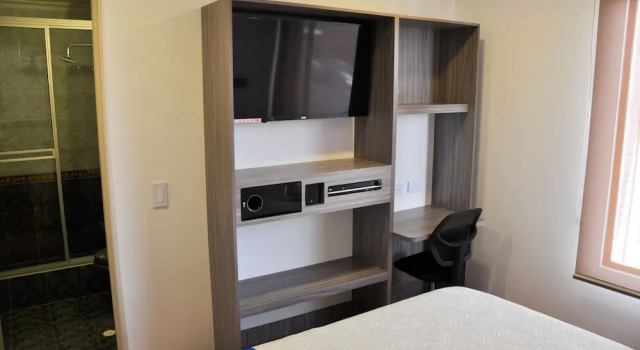 Suites Royal Alojamiento