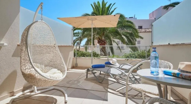 Полулюкс с балконом Hotel Girasol