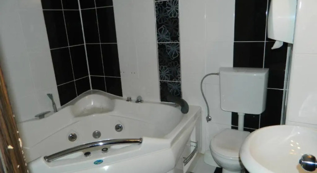 Полулюкс Garni Hotel Rile Men