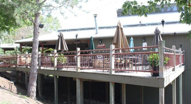 Кровать в общем номере Outback Roadhouse Motel & Suites Branson