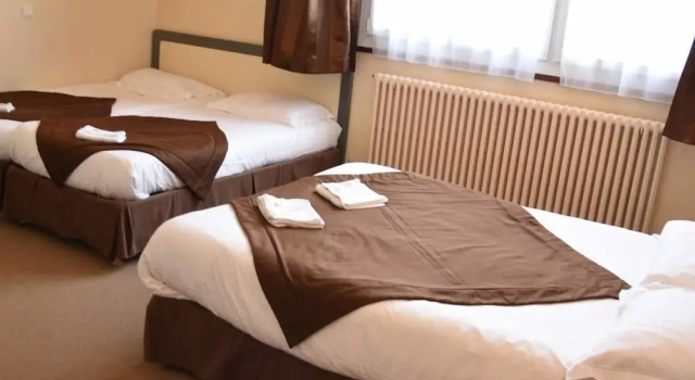 Семейный номер Standard Contact Hôtel Le Continental