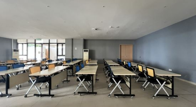 R&F -- Near SG & CIQ Link Bridge & Mall #Studio1B #4 pax by Cowidea, Varaa Hotelli Hotellit Johor pysäköinnillä, Pysäköinti
