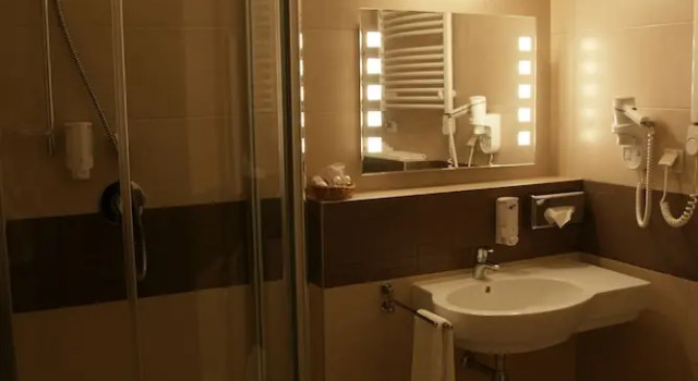 Одноместный номер Standard с балконом Hotel Ambasadorski Rzeszów