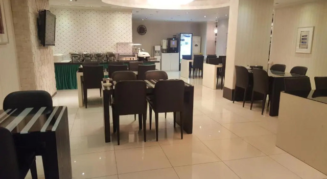 Номер Superior Changwon Olympic Hotel