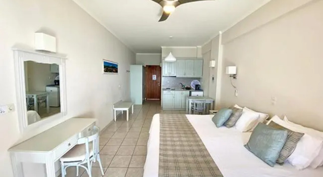 Студия Hotel Liakoto