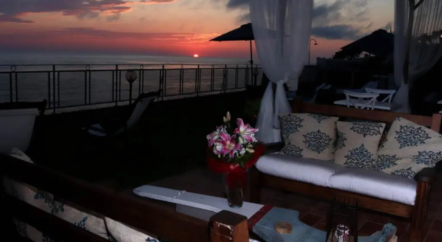 Sunset VIP House