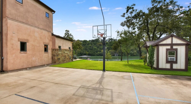Big View Drive Home 7 Bedrooms 6.5 Bathrooms Home