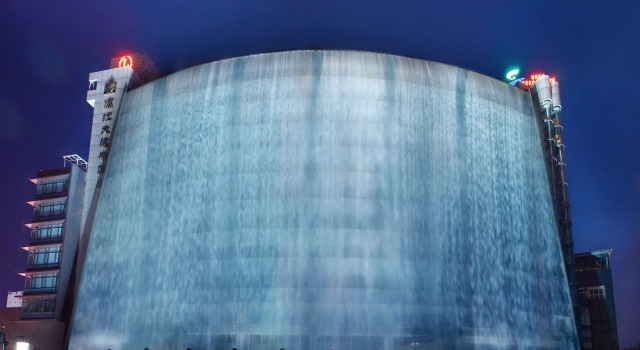 Guilin Lijiang Waterfall Hotel