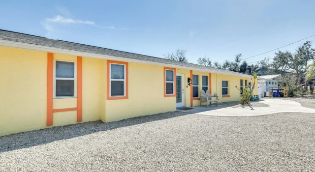 Walk to Fort Myers Beach: Family-friendly Getaway!