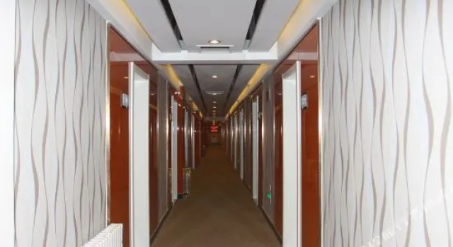 Lige Haus Hotel (Dezhou Hualian Commercial Building Bus Terminal)