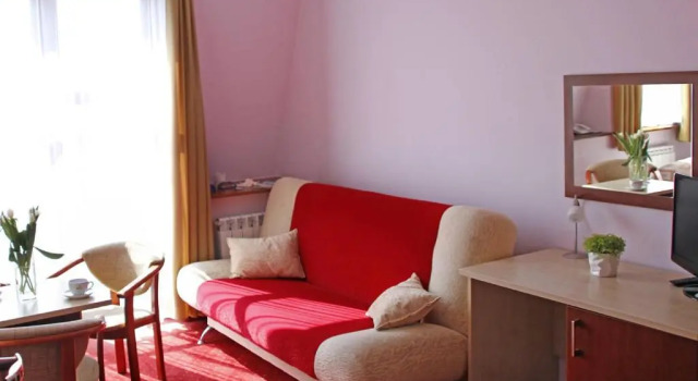 Hotel Aleksander, Varaa Hotelli Ustka 