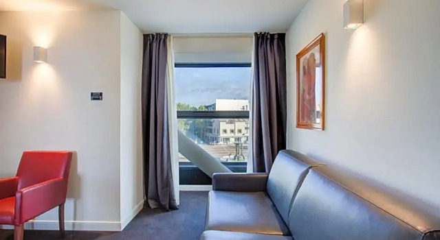 Трёхместный номер Standard с балконом Kursaal Hotel