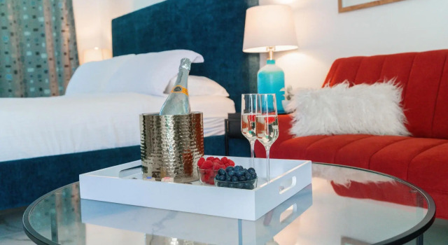 BelleVue Oasis-Palm Springs - Adults Only