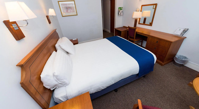 Двухместный номер Standard Holiday Inn Newport by IHG