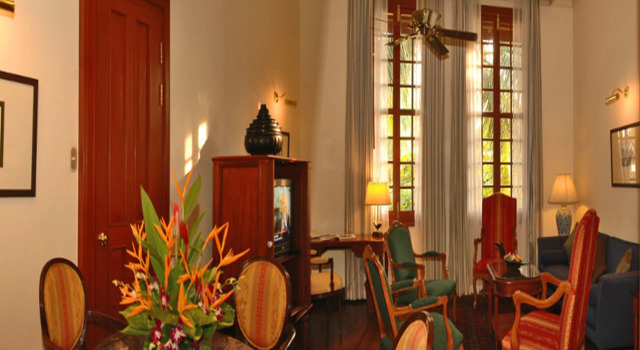 Settha Palace Hotel