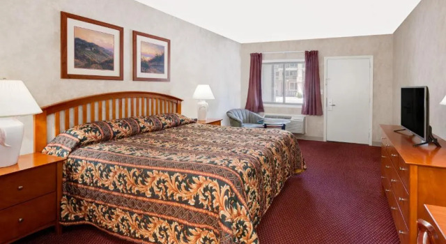 Номер Standard Super 8 by Wyndham Traverse City