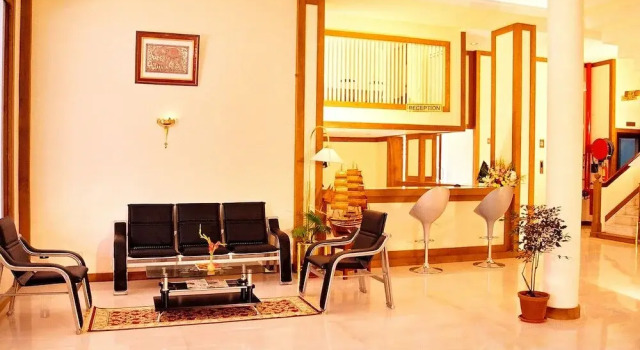 Venus Grand Inn, Varaa Hotelli Kodungallur New Delhi
