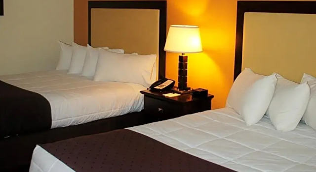 Четырёхместный номер Standard Village Inn Clemmons-Winston Salem, Trademark by Wyndham