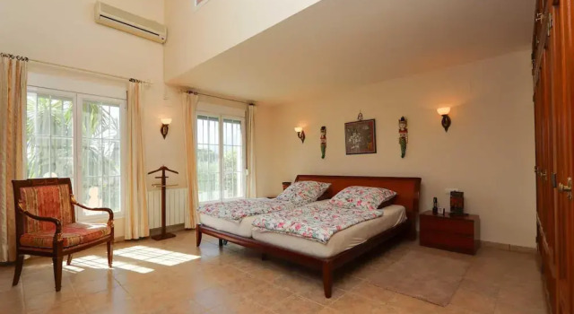 Mozamb in J vea With 4 Bedrooms and 3 Bathrooms, Забронировать Вилла Хавеа Коста-Бланка