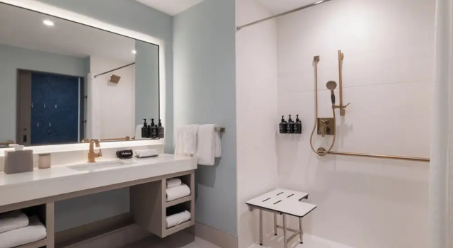 Четырёхместный номер Standard Hotel Indigo Panama City Marina by IHG