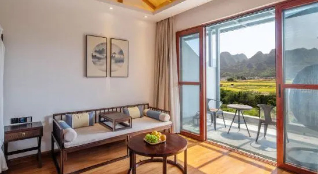 Люкс Luxury с красивым видом из окна Xingyi Wanfenglin Yuejingwan Hotel