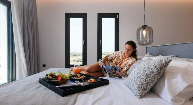 Люкс с 6 комнатами с видом на море Milestones Naxos Hotel