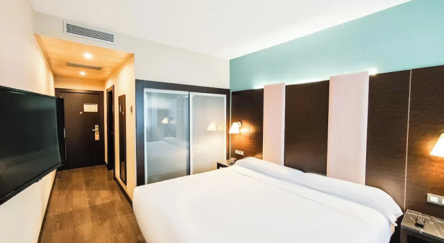 Двухместный номер Standard AZZ Pamplona Norte Hotel