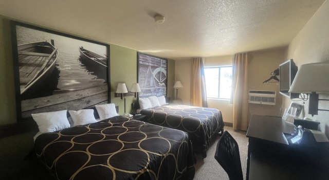 Standardowy czteroosobowy pokój Super 8 by Wyndham Macon