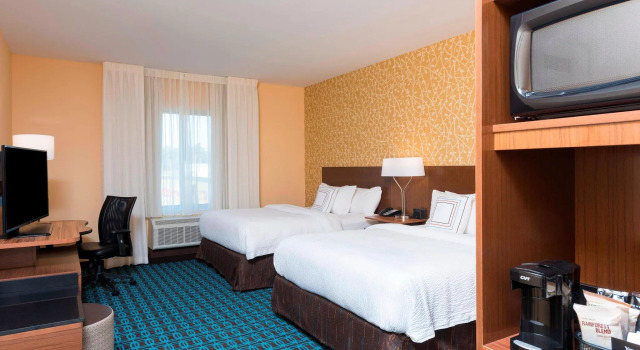 Четырёхместный номер Standard Fairfield Inn & Suites by Marriott West Monroe