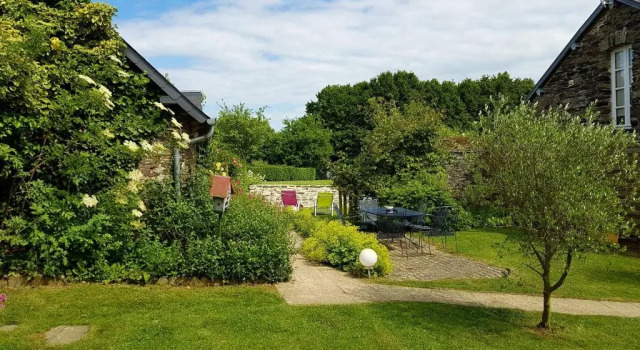 Двухместный номер Standard с видом на сад Le Manoir de Herouville