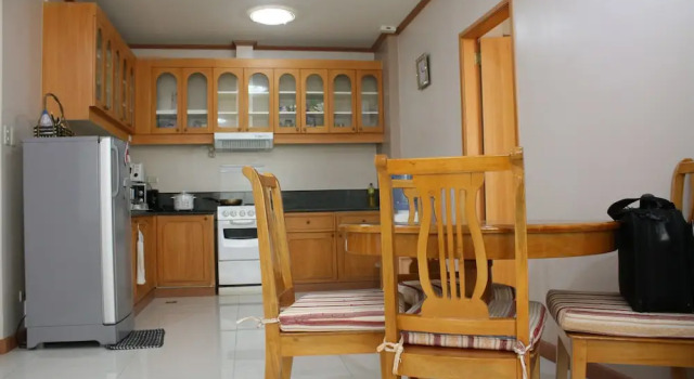 Апартаменты Dumaguete Springs Apartment