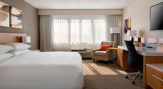 Номер Standard Delta Hotels by Marriott Utica