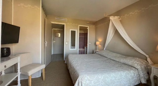 Номер Privilege Hotel LOrangeraie