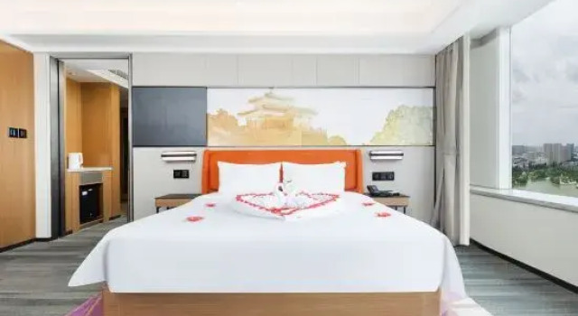 Люкс с видом на парк Hampton By Hilton Handan Congtai