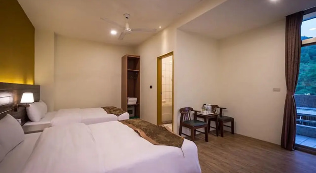 Четырёхместный семейный номер Standard An Tong Hot Spring Hotel