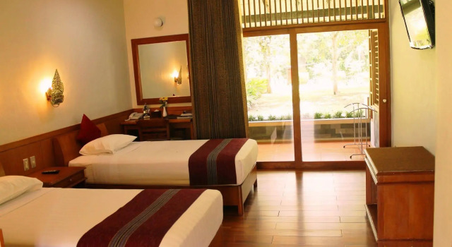 Manohara Resort, Reservar Hotel Borobudur Central Java