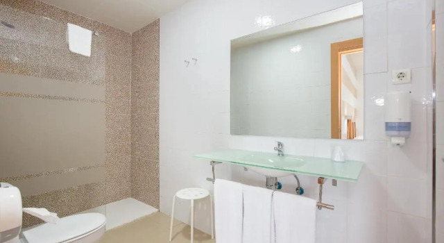 Двухместный номер Economy Atenas Granada