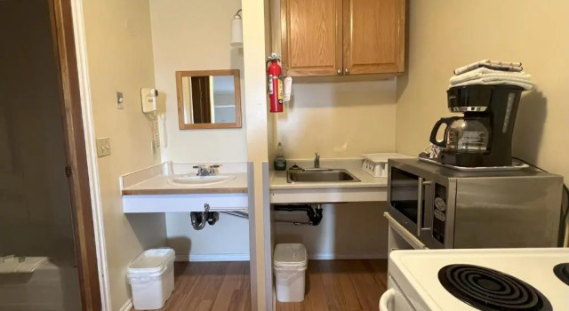 Номер Deluxe Hillview Motel