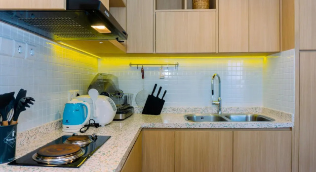Апартаменты Deluxe Spacious 1BR with Japandi Design at West Vista Apartment By Travelio