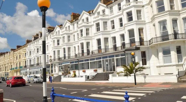 Семейный номер Standard The Strand Hotel