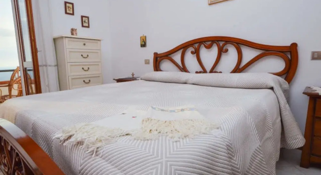 Fior D'Arancio, Prenota Hotel Pisciotta 