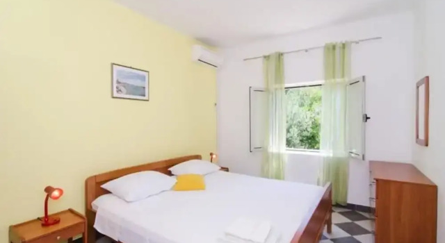 Holiday Home Blue Vineyard- Three Bedroom House With Terrace and Sea View