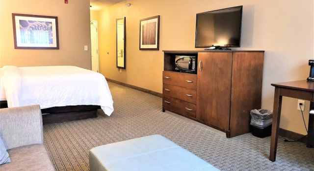 Comfort Inn & Suites, Varaa Hotelli Hotellit Minnesota pysäköinnillä, Pysäköinti