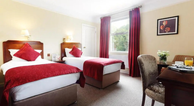 Трёхместный номер Standard The Ardilaun Hotel
