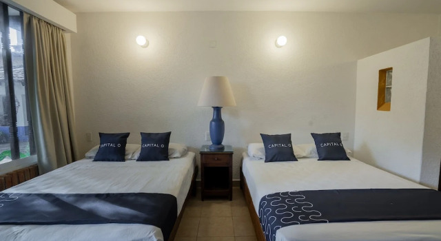 Четырёхместный номер Standard Hotel Mision, Acapulco centro