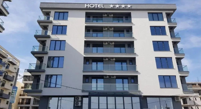Aparthotel Excelsior, Varaa Hotelli Hotellit Mamaia-Sat pysäköinnillä, Pysäköinti