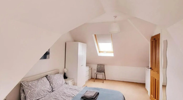 Beautiful Ensuite Beachfront Room Worthing Homestay, Забронировать Отель Уэртинг Западный Суссекс