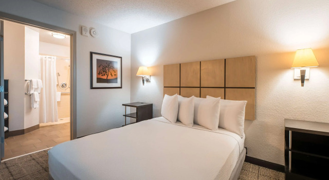 Четырёхместный люкс c 1 комнатой Sonesta Simply Suites Dallas Richardson